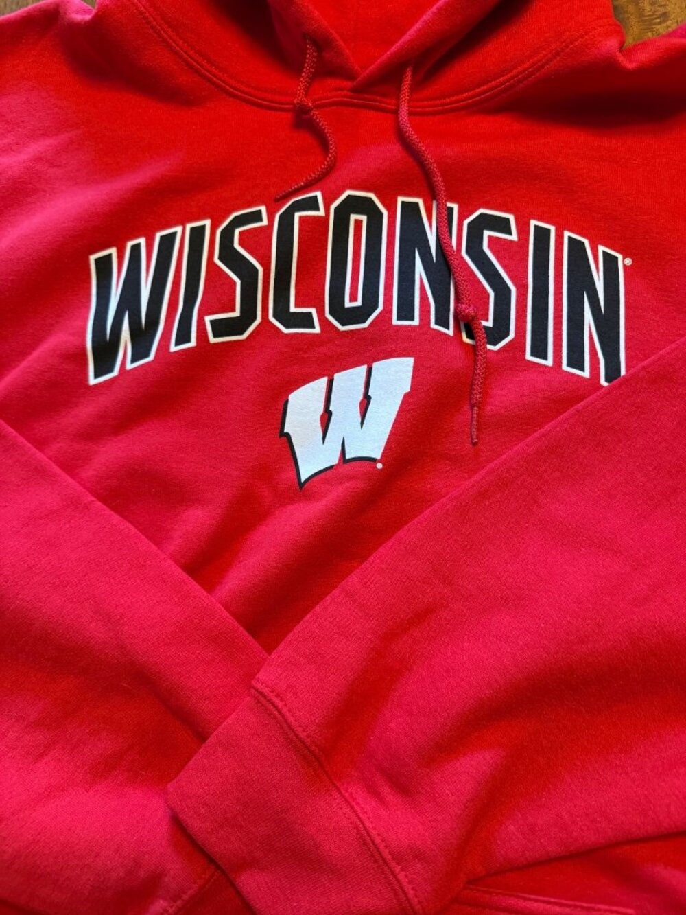 Wisconsin Badgers Red Hooded Sweatshirt Logo Athletic 2XL Cotton Blend - Picture 3 of 4